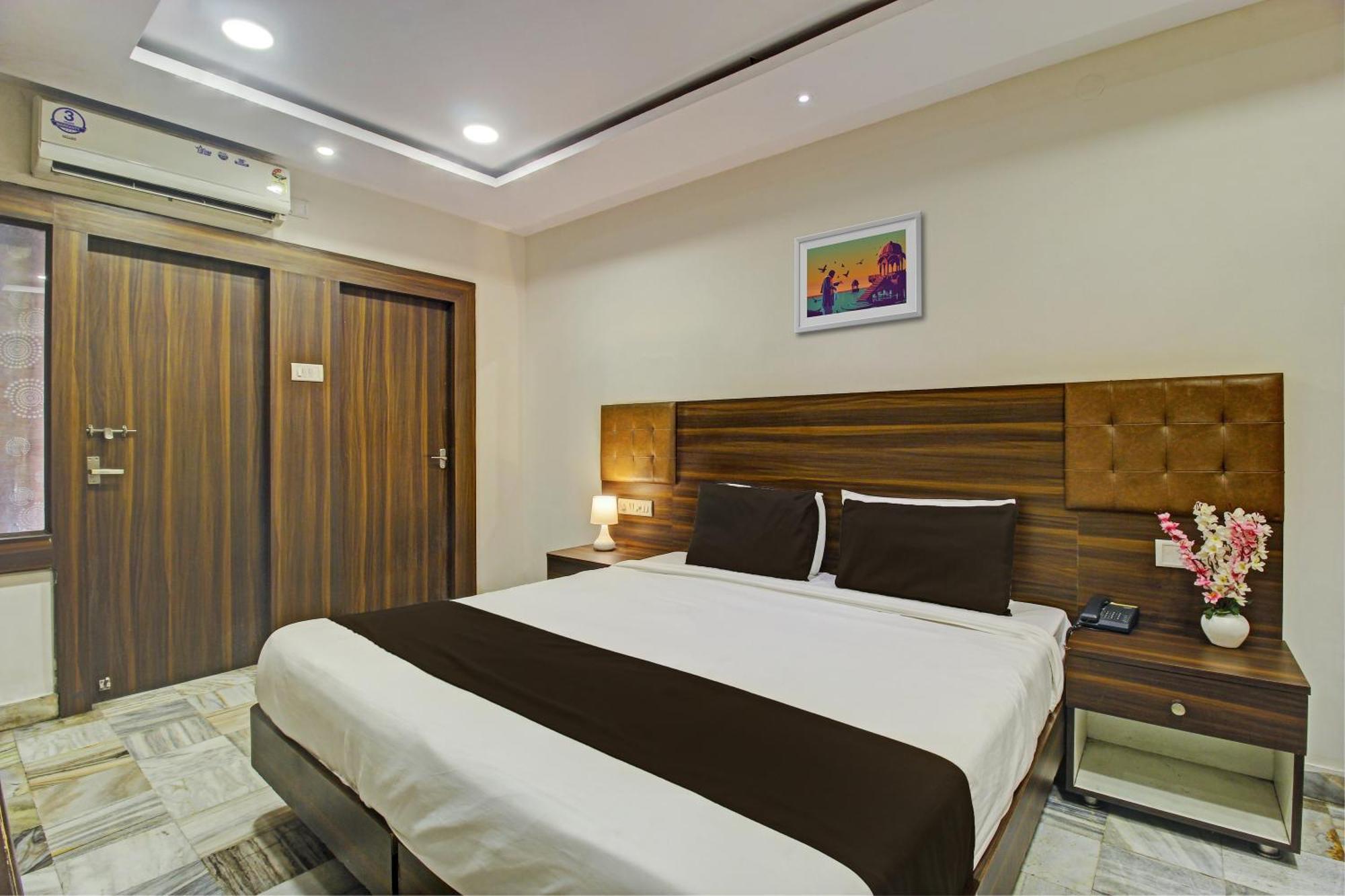 Hotel O Srujana Stay Inn Hyderabad Exterior photo