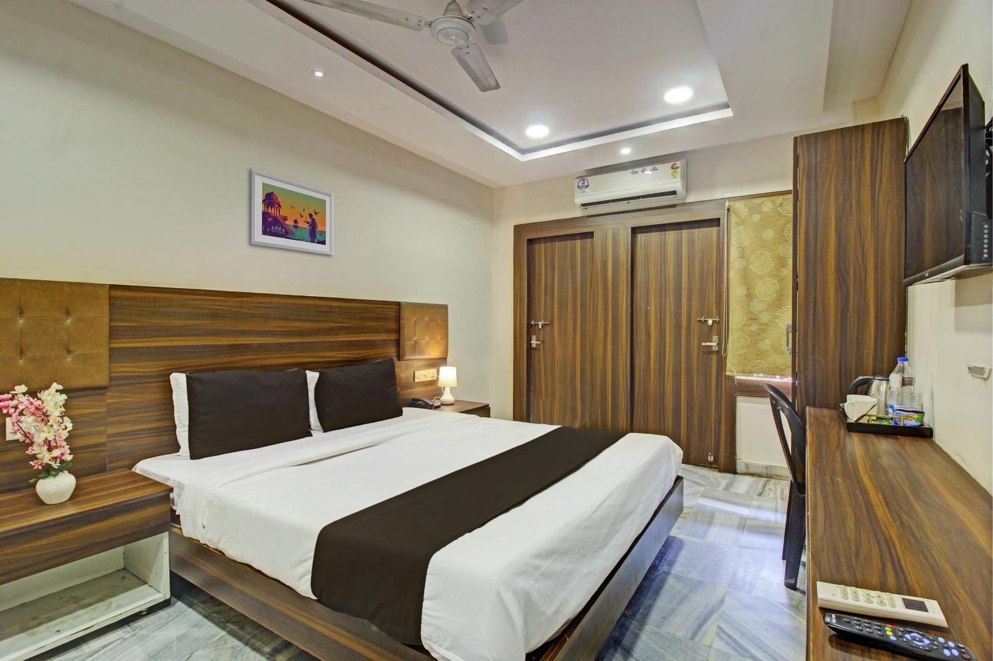 Hotel O Srujana Stay Inn Hyderabad Exterior photo